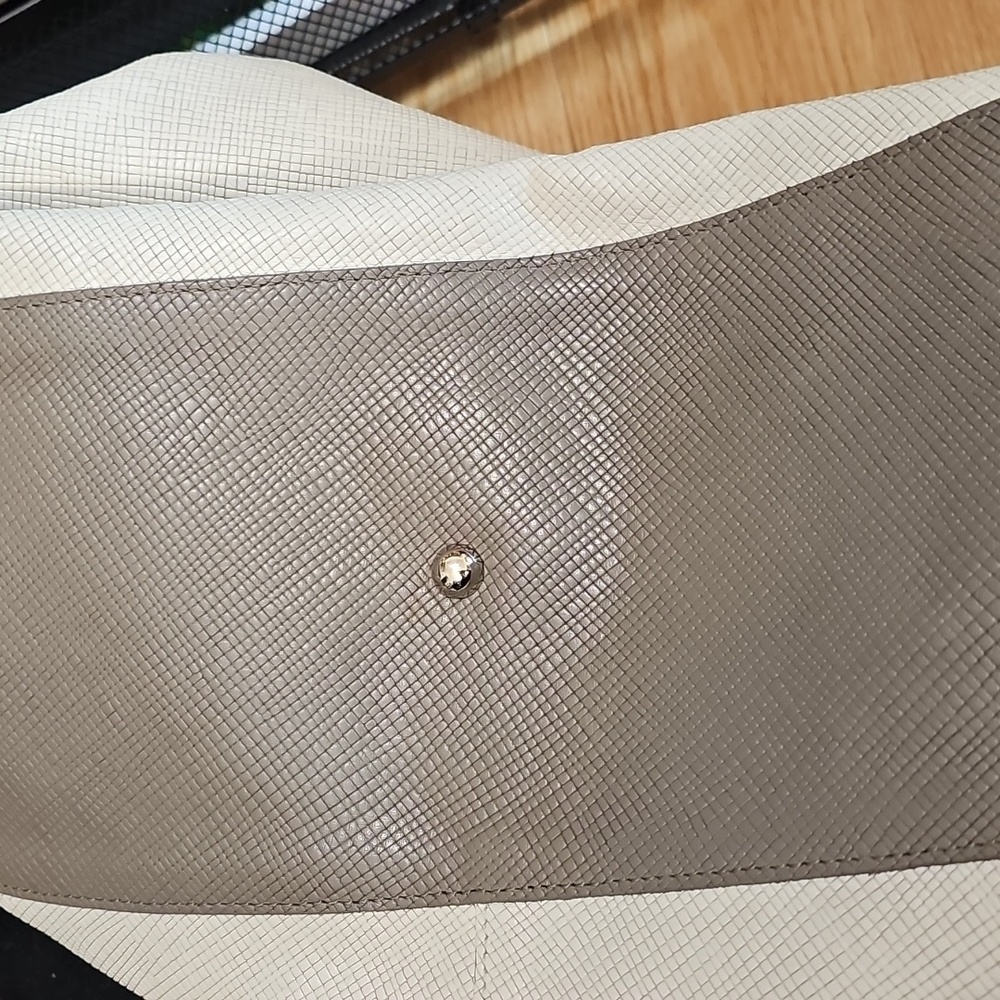 Longchamp Weekend Bag - Picture 15 of 16